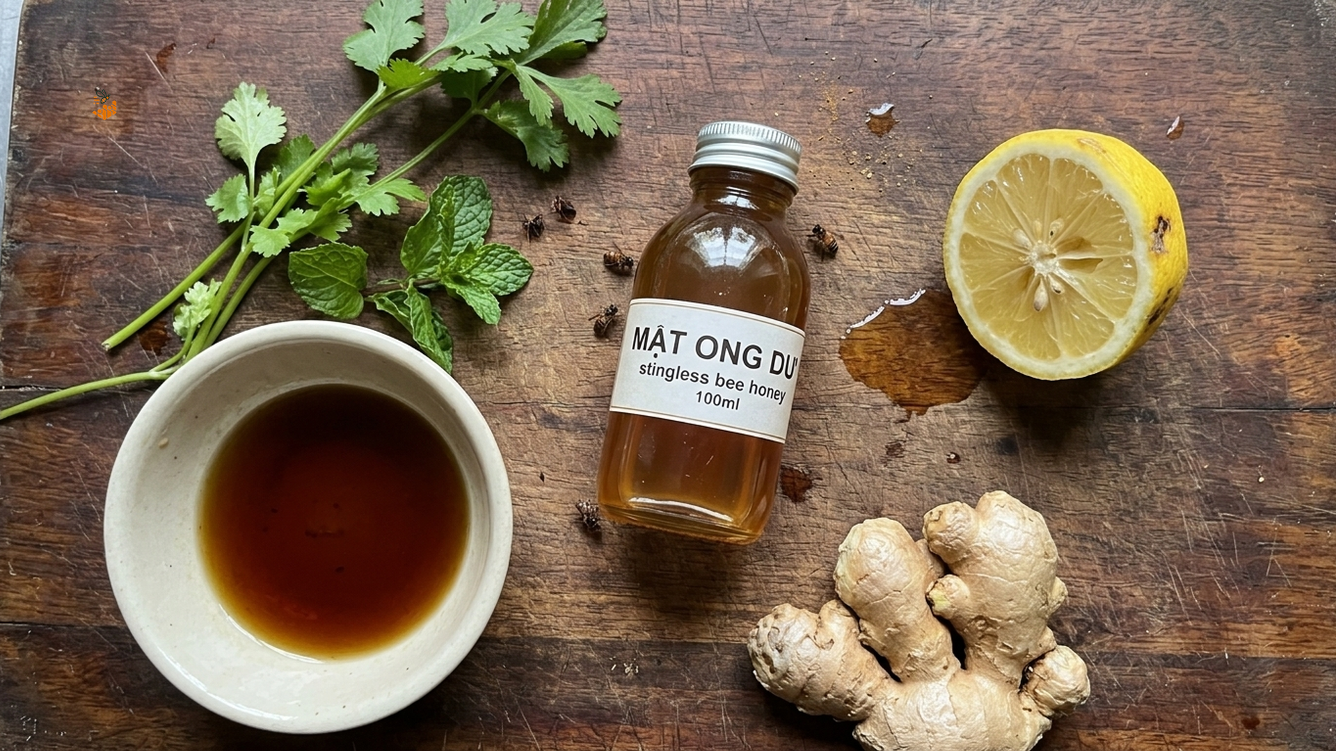 Nguyên liệu nấu ăn hằng ngày kết hợp mật ong dú thay đường